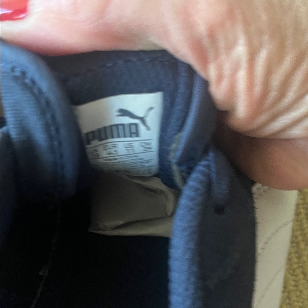 PUMA Men's Dark Blue and White Sneakers - Picture 7 of 7